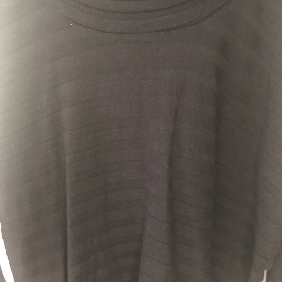 Sweater - Picture 2 of 3